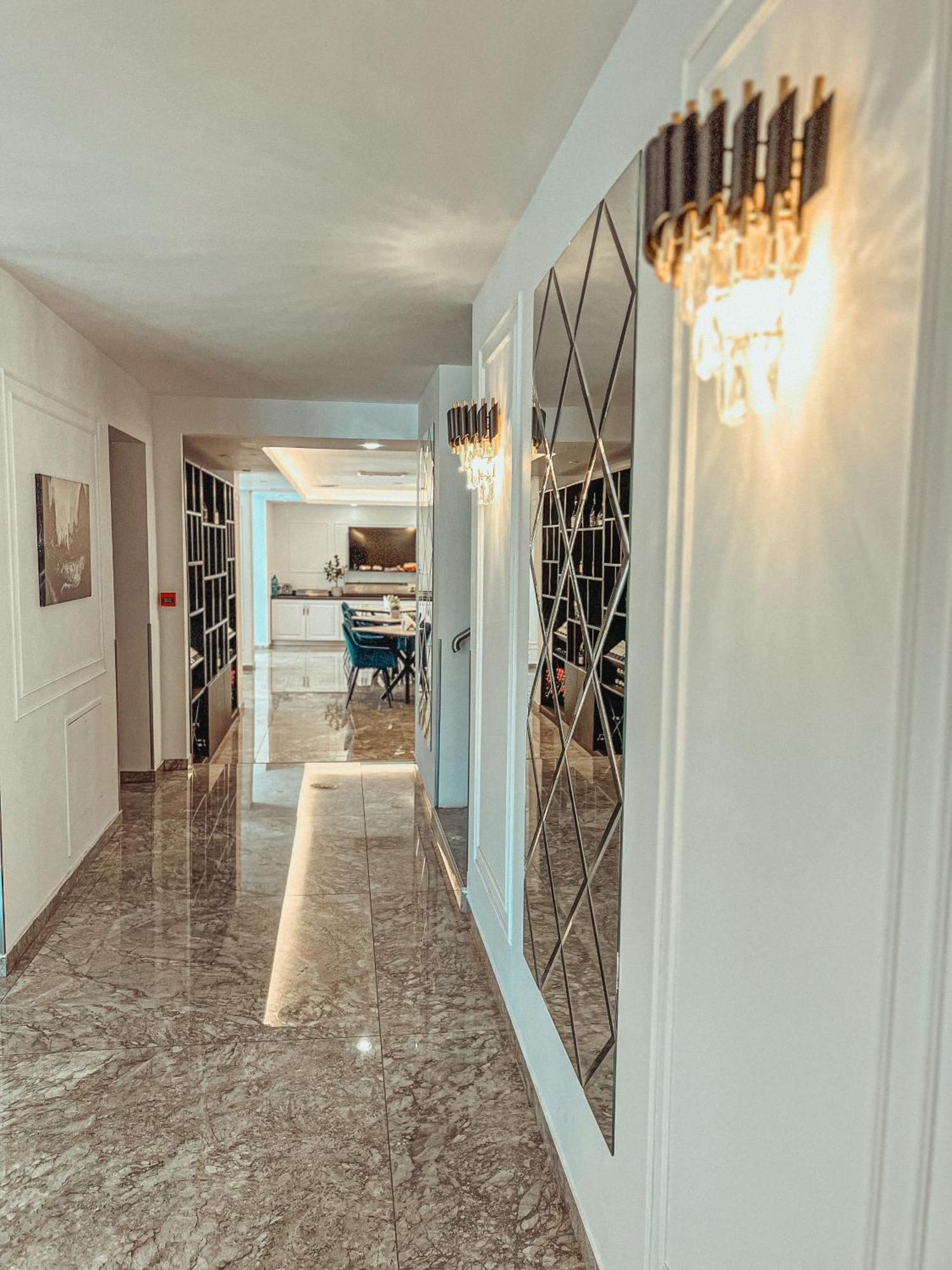 Hotel Neon Τιμισοάρα Εξωτερικό φωτογραφία