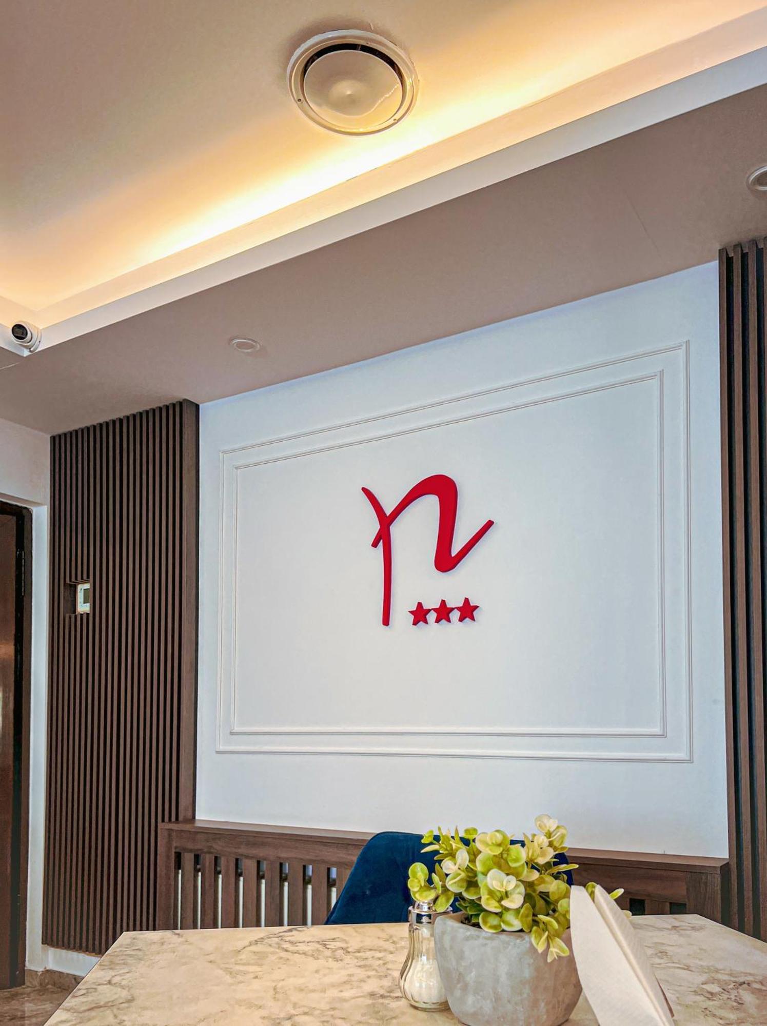 Hotel Neon Τιμισοάρα Εξωτερικό φωτογραφία